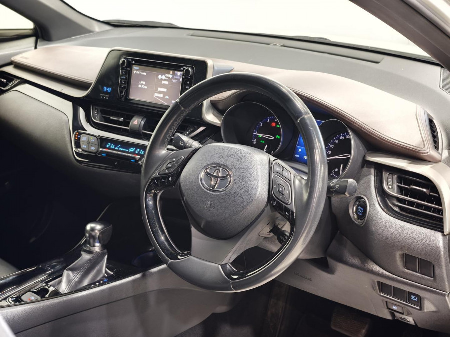 2019 Toyota C-HR NGX10R Koba SUV Image 8