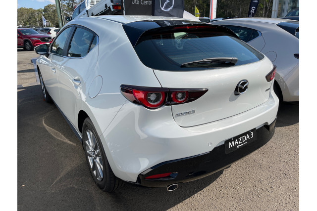 2024 Mazda 3 BP Series G20 Pure Hatch Image 1