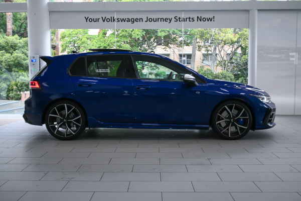 2025 Volkswagen Golf 8.5 R Hatch Image 3