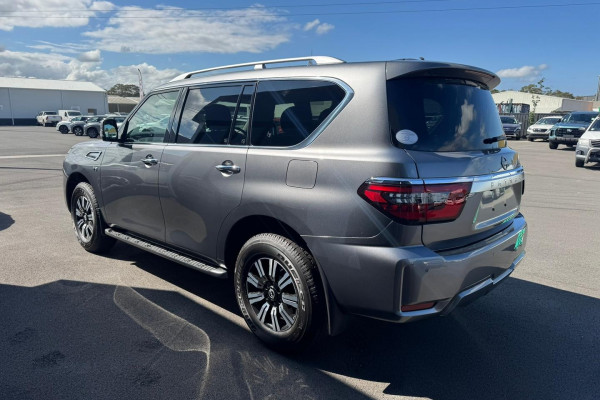 2024 Nissan Patrol Y62 Series 5 Ti-L SUV Image 5