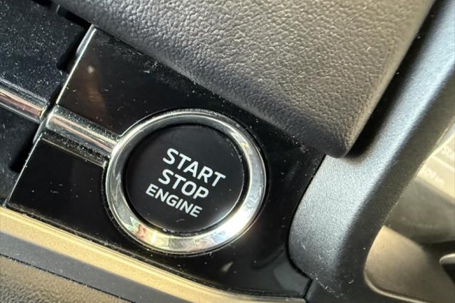 2022 MY23 Mitsubishi Outlander ZM ES SUV Image 18