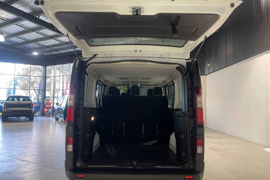 2023 Renault Trafic X82 Crew Pro Van Image 22