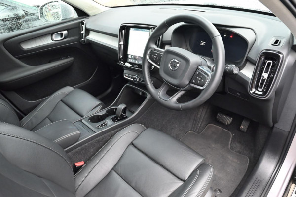 2025 MY26 Volvo XC40 XZ Plus B4 SUV Image 3