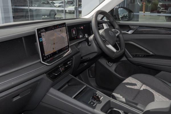 2025 MY26 Volkswagen Tayron R4 150TSI Life SUV Image 8