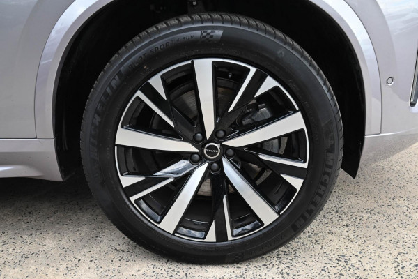 2025 MY26 Volvo XC90 L Series Plus B5 Bright SUV Image 22