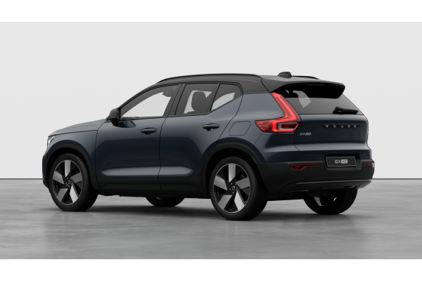 2026 Volvo EX40  Ultra Twin Motor Performance SUV Image 3