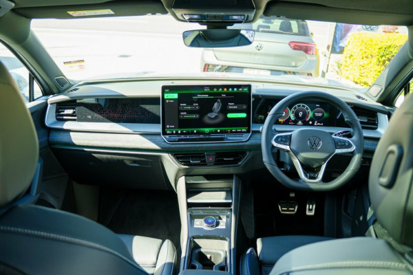 2026 Volkswagen Tayron R4 195TSI R-Line SUV Image 21