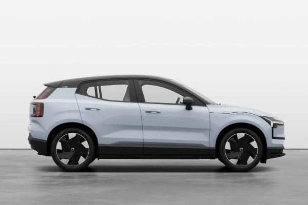 2024 Volvo EX30  Twin Motor Performance Ultra SUV Image 5