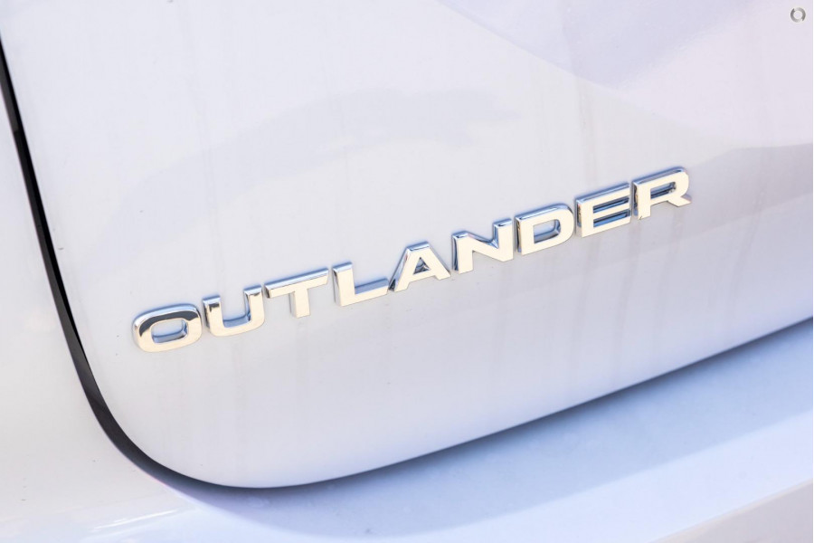 2025 MY24 Mitsubishi Outlander ZM PHEV Aspire SUV Image 13