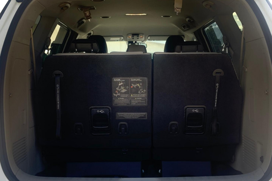 2020 Kia Carnival YP SLi Van Image 14