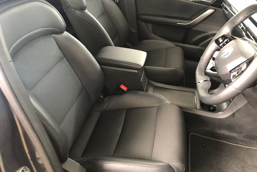 2023 MG MG4 Essence 64kwh EV Hatch Image 15