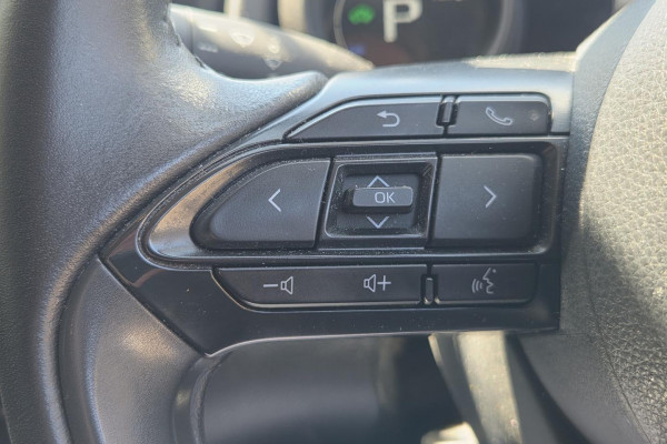 2021 Toyota Yaris Cross MXPB10R GX SUV Image 4