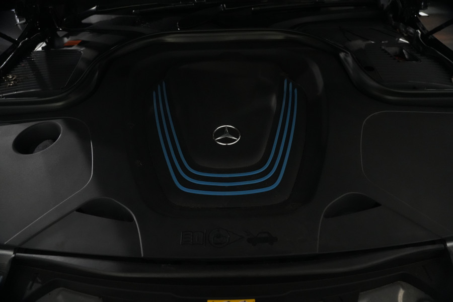 2020 Mercedes-Benz EQC EQC400 SUV Image 35