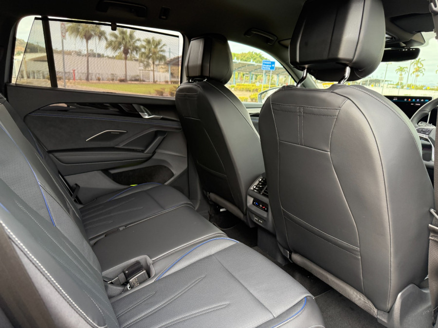 2025 MY26 Volkswagen Tayron R4 195TSI R-Line SUV Image 11