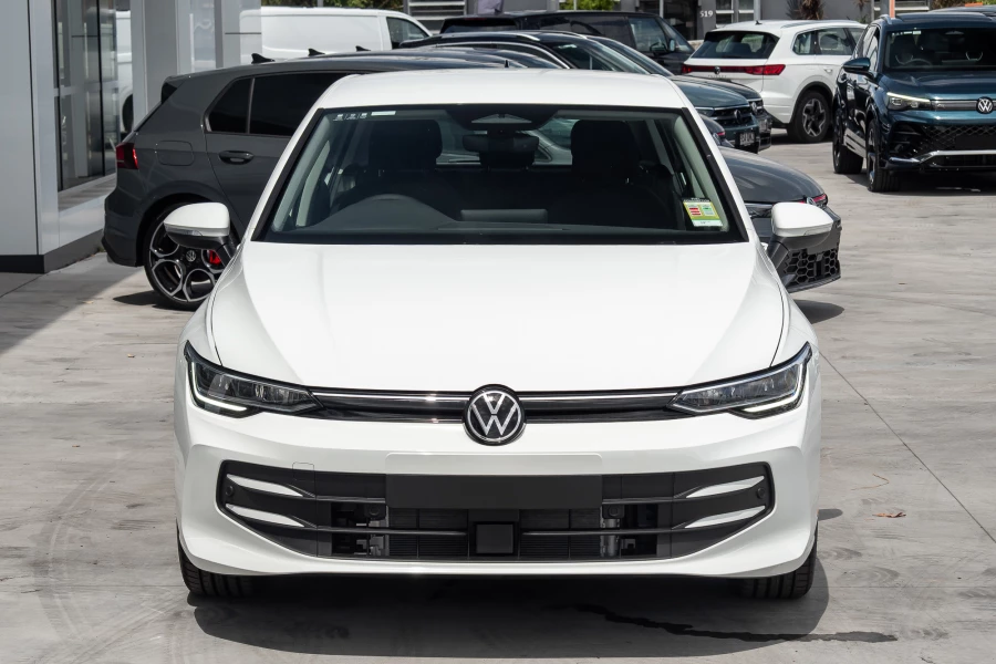 2026 Volkswagen Golf 8.5 110TSI Life Hatch Image 4