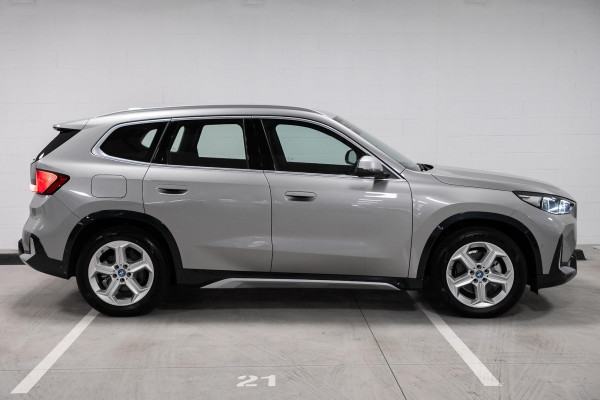 2024 BMW iX1 U11 eDrive20 xLine SUV image 5