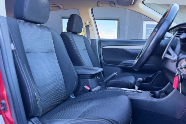 2015 MY16 Mitsubishi Outlander ZK XLS SUV Image 15
