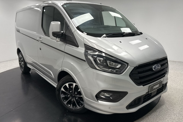 2020 Ford Transit Custom Van 320S - Sport Van