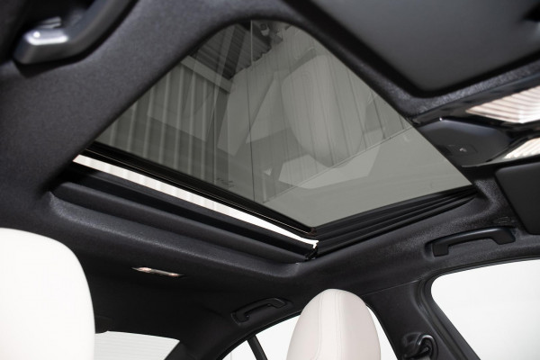 2026 BMW 3 Series G20 LCI II 330i M Sport Sedan image 11