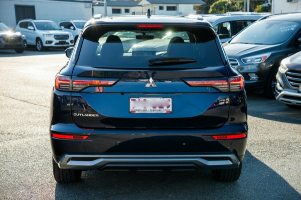 2025 Mitsubishi Outlander ZM LS SUV Image 3