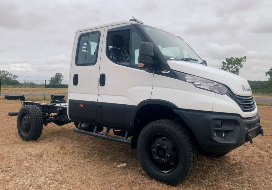 2024 Iveco Daily4x4 7T Cab Chassis Image 2