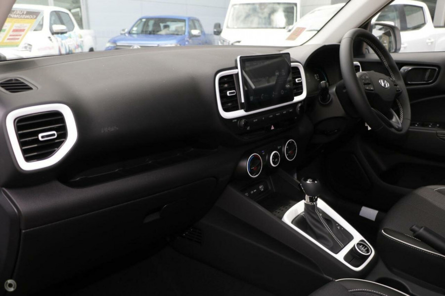 2025 Hyundai Venue QX.V5 Active SUV Image 7