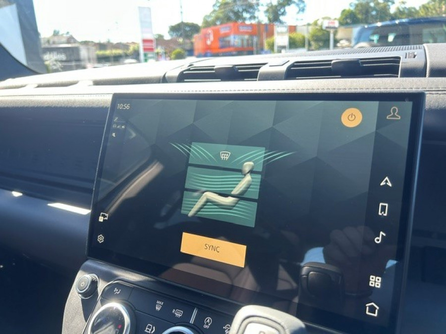 2025 MY26 Land Rover Defender L663 110 D350 X-Dynamic SE SUV Image 23