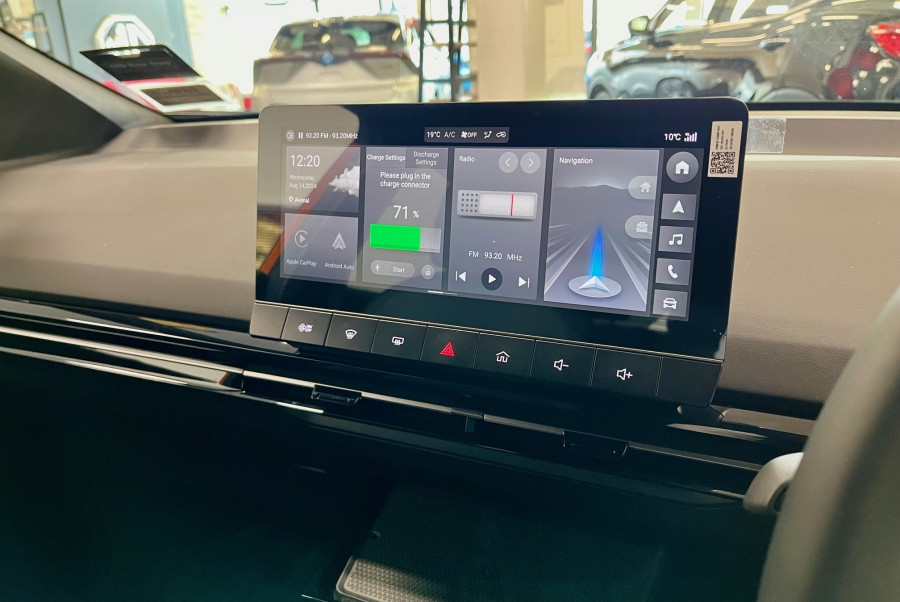2023 MG MG4 Essence Long range (530km) Hatch Image 15