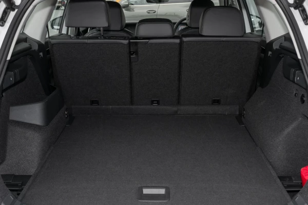 2025 Volkswagen Tayron R4 150TSI Life SUV Image 17
