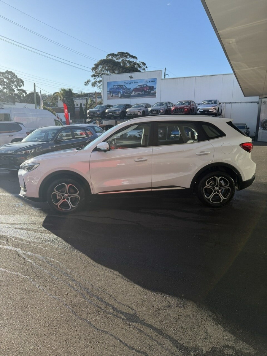 2026 MY26.5 MG ZS ZS32 Excite Hybrid+ SUV Image 3