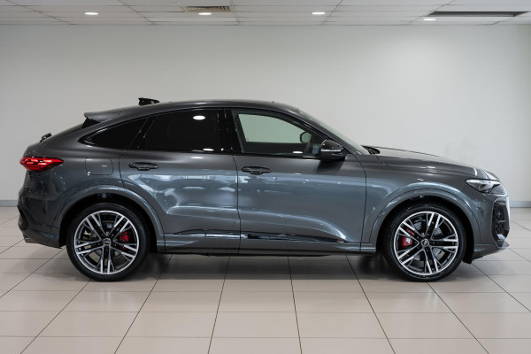 2025 Audi SQ5 GU  SUV image 3