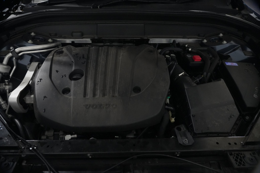 2021 Volvo XC60 UZ B5 Momentum SUV Image 32