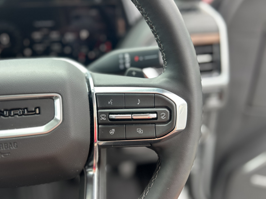 2025 Holden Yukon Denali Wagon Image 13