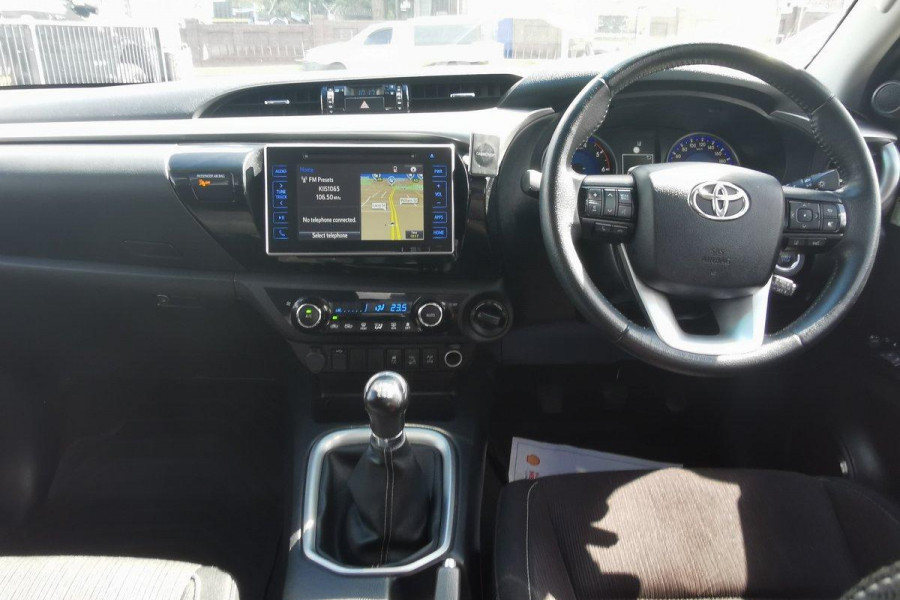 2019 Toyota HiLux  SR5 Dual Cab Ute Image 9