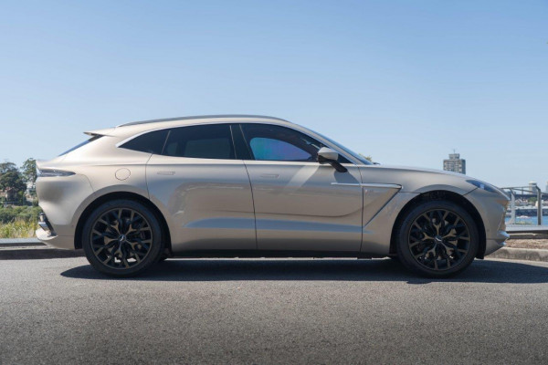 2021 Aston Martin DBX 1913 Specification SUV Image 3