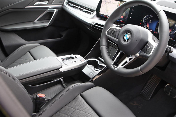 2025 BMW X1 U11 xDrive20i M Sport SUV image 6