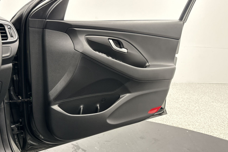 2020 Hyundai i30 PD2 Active Hatch Image 19