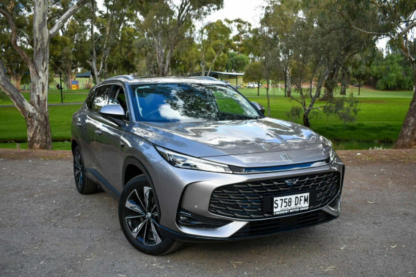2024 MY25 MG HS AS33 Essence SUV