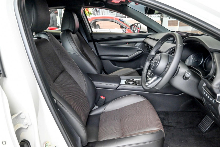 2026 Mazda 3 BP Series G25 GT Hatch Image 6
