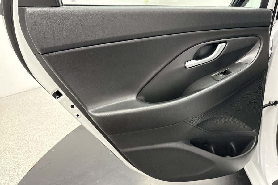 2018 MY19 Hyundai i30 PD2 Active Hatch Image 15