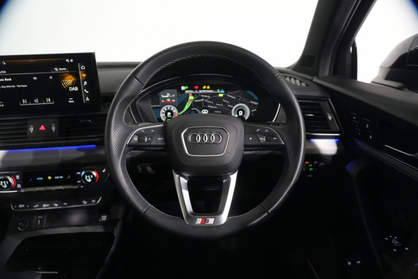 2025 Audi Q5 FY 55 TFSI e S Line SUV Image 15
