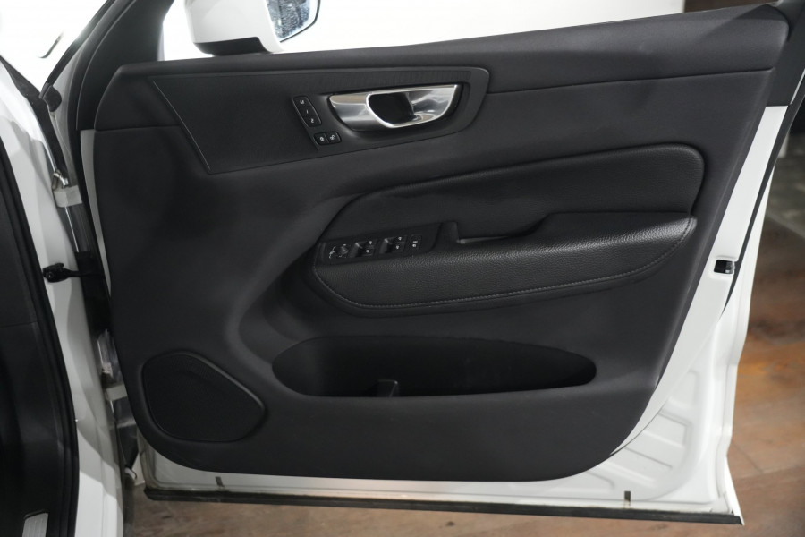 2021 Volvo XC60 UZ D4 Momentum SUV