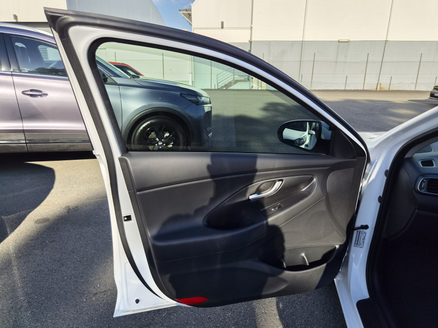 2021 MY22 Hyundai i30 PD.V4 Active Hatch Image 22