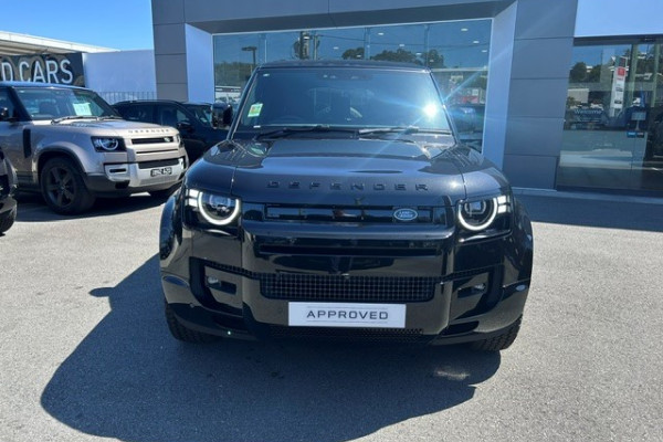 2025 MY26 Land Rover Defender L663 110 D350 X-Dynamic SE SUV Image 2