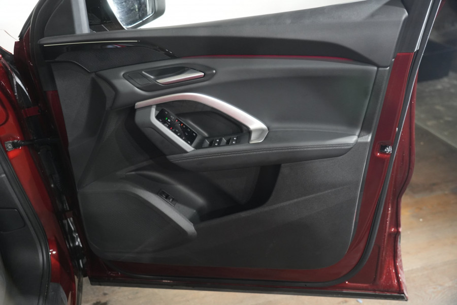 2025 Audi SQ5 FY  SUV Image 25