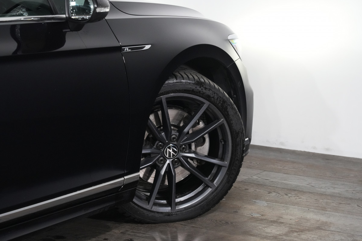 2023 Volkswagen Passat 206TSI R-Line SUV
