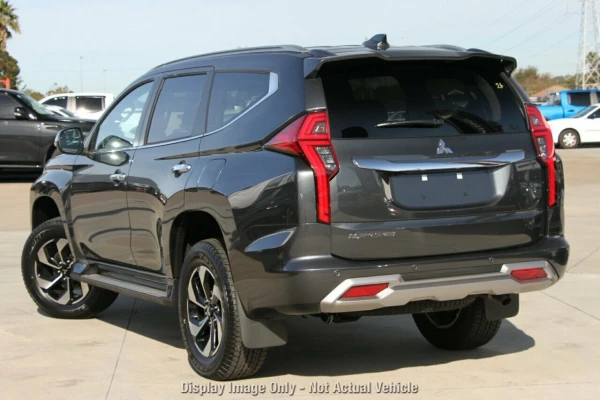 2025 Mitsubishi Pajero Sport QG GLS Wagon Image 3