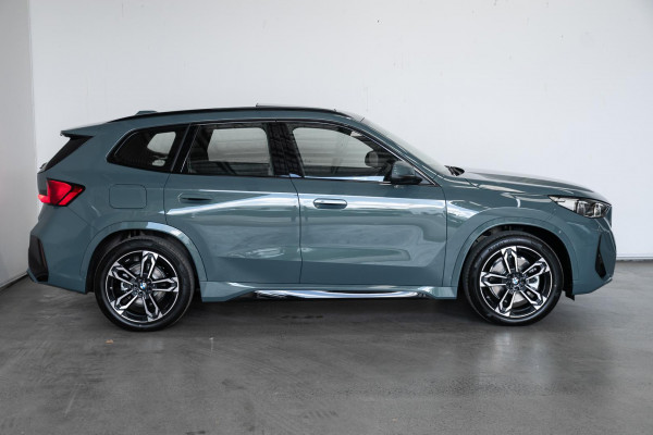 2026 BMW iX1 U11 xDrive30 M Sport SUV image 3