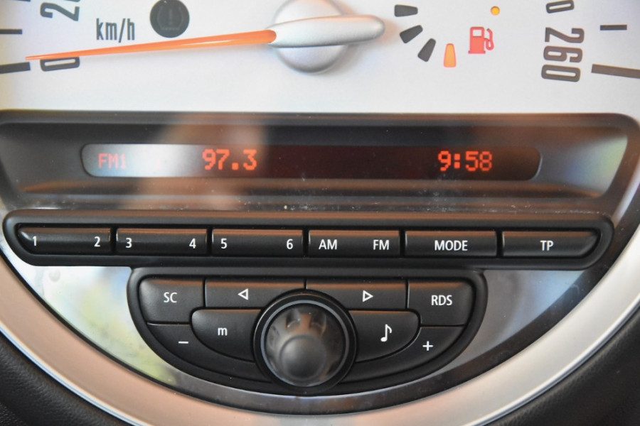 2012 Mini Hatch R56 LCI Cooper Hatchback Image 17