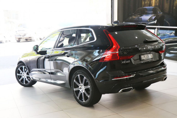 2019 Volvo XC60 UZ D4 Inscription Suv Image 3